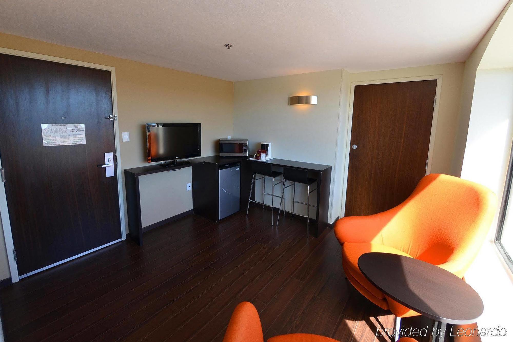 Fiesta Inn Toluca Aeropuerto Exterior photo