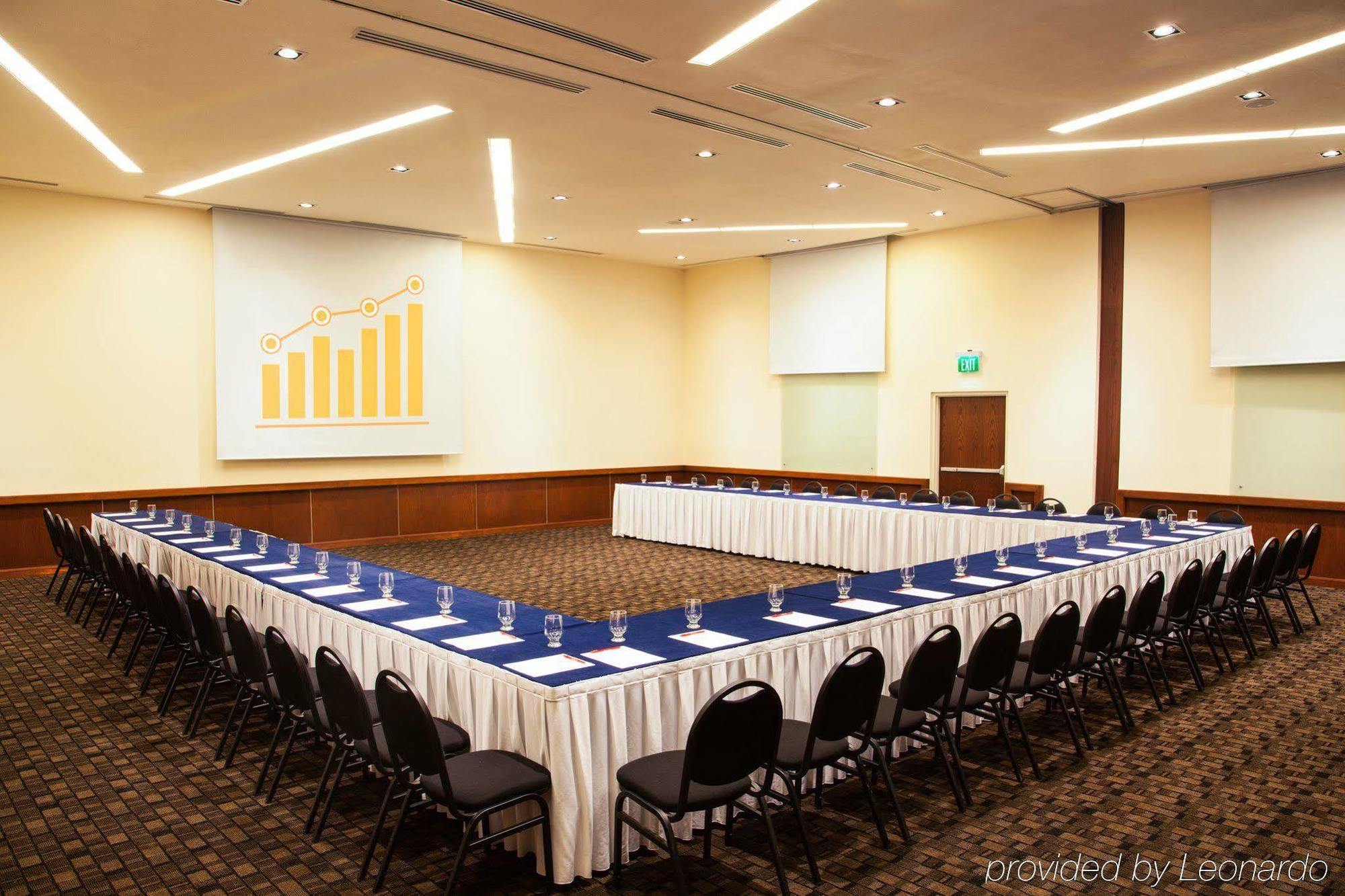 Fiesta Inn Toluca Aeropuerto Exterior photo